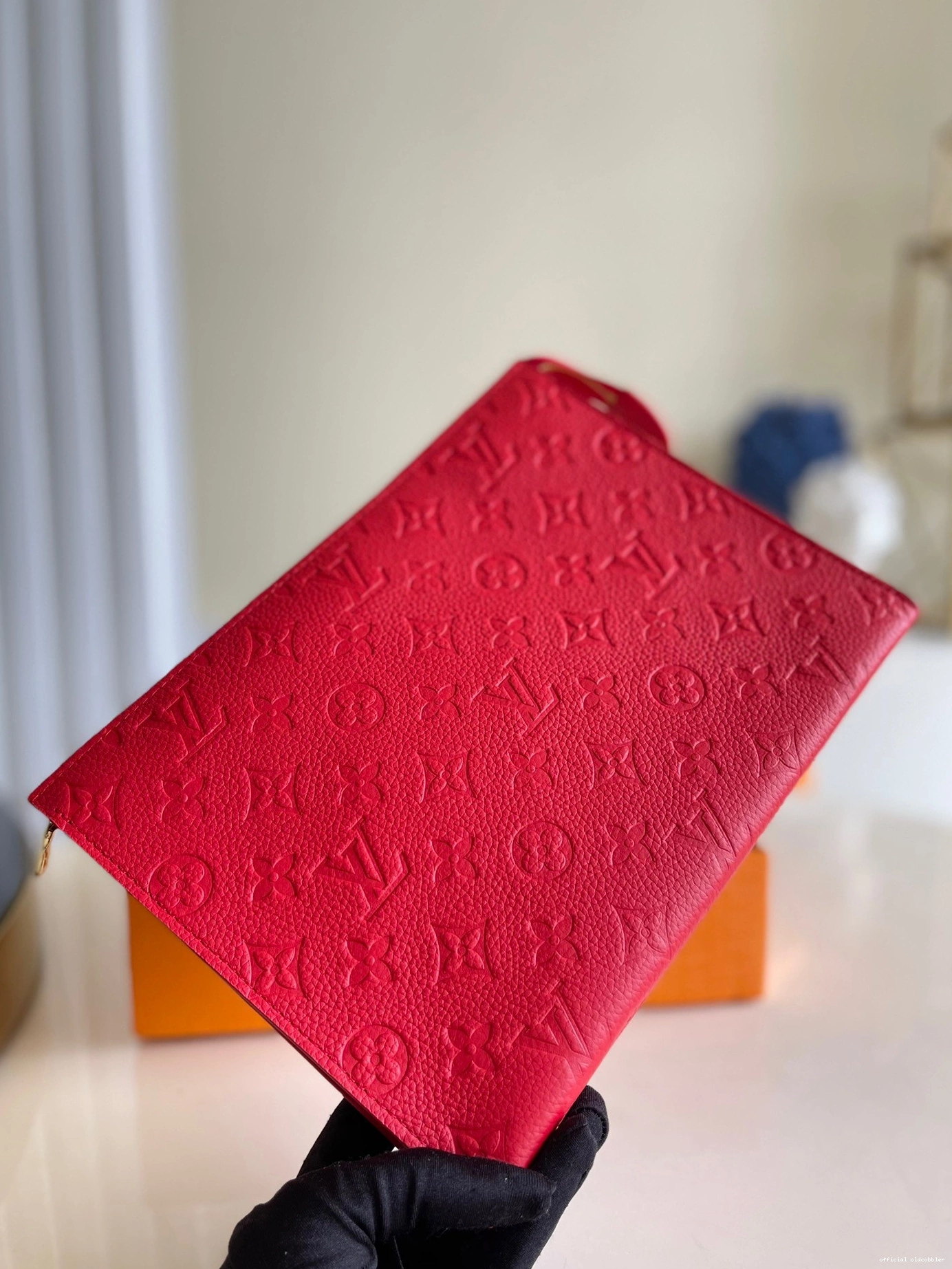 Official oldcobbler LOUIS VUITTON VOYAGE POCHETTE 0822